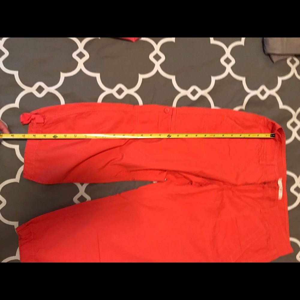 Ann Taylor Loft size 2 Capri - Picture 13 of 13